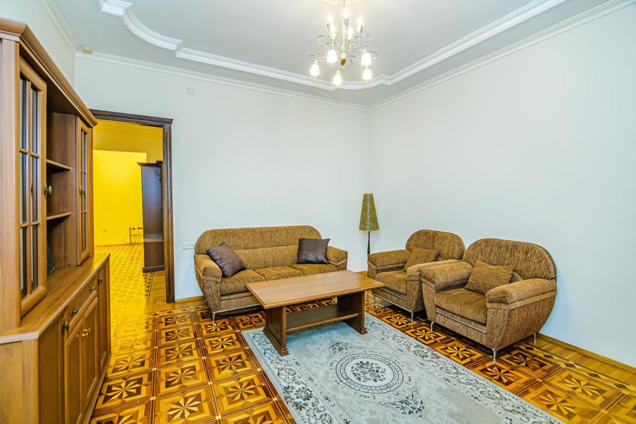 M Estate. Nizami Street  Apartment Baku Exterior foto