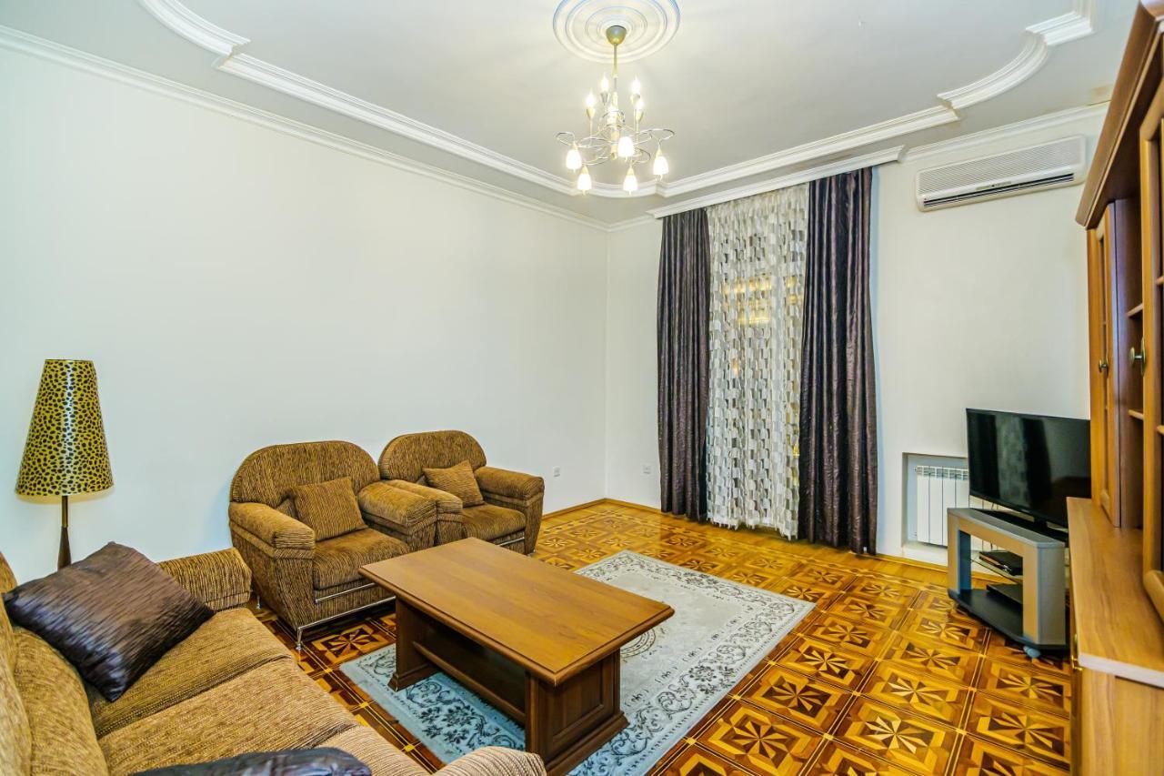 M Estate. Nizami Street  Apartment Baku Exterior foto